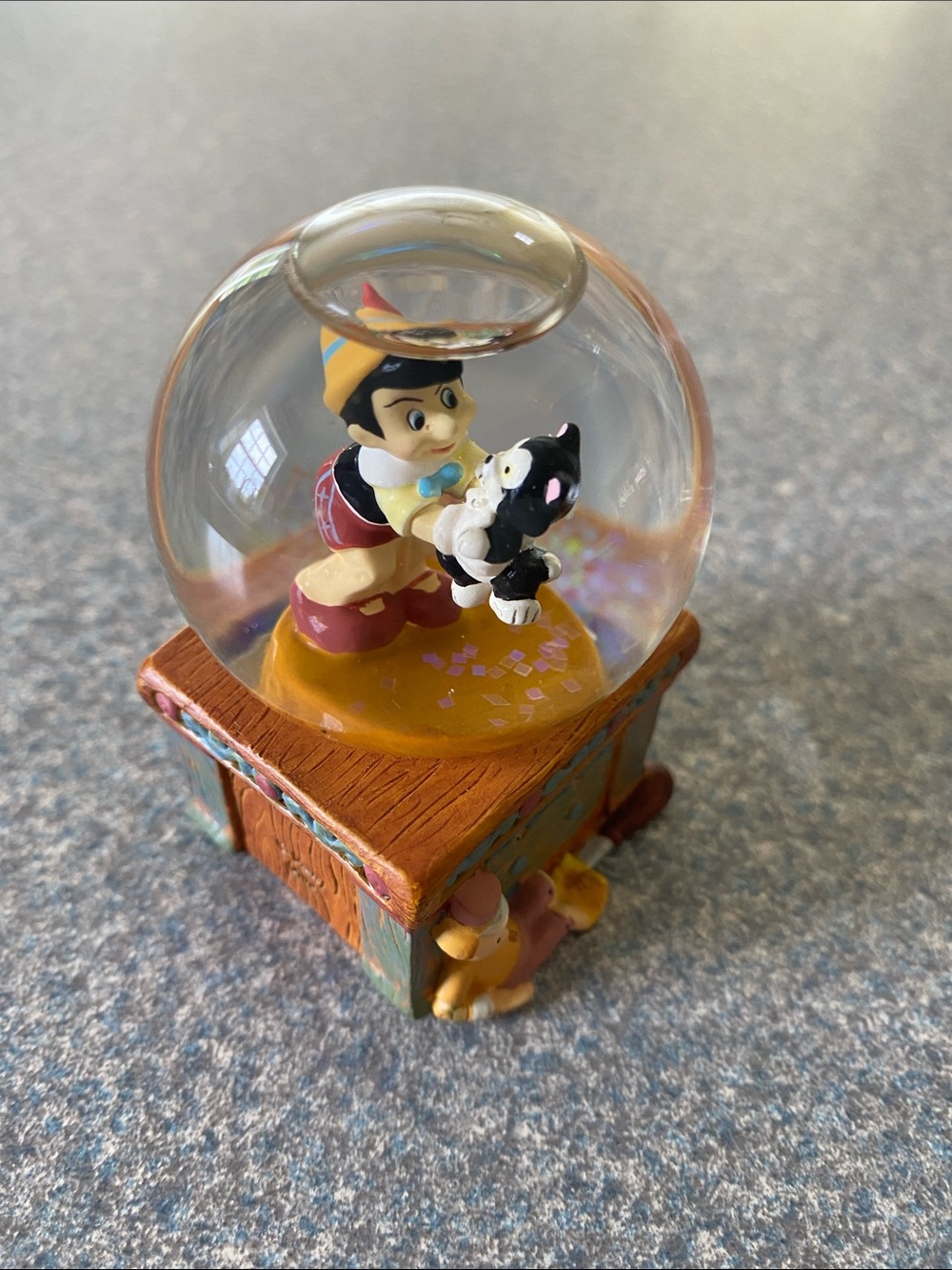 Disney Pinocchio Snow Globe - Walt Disney